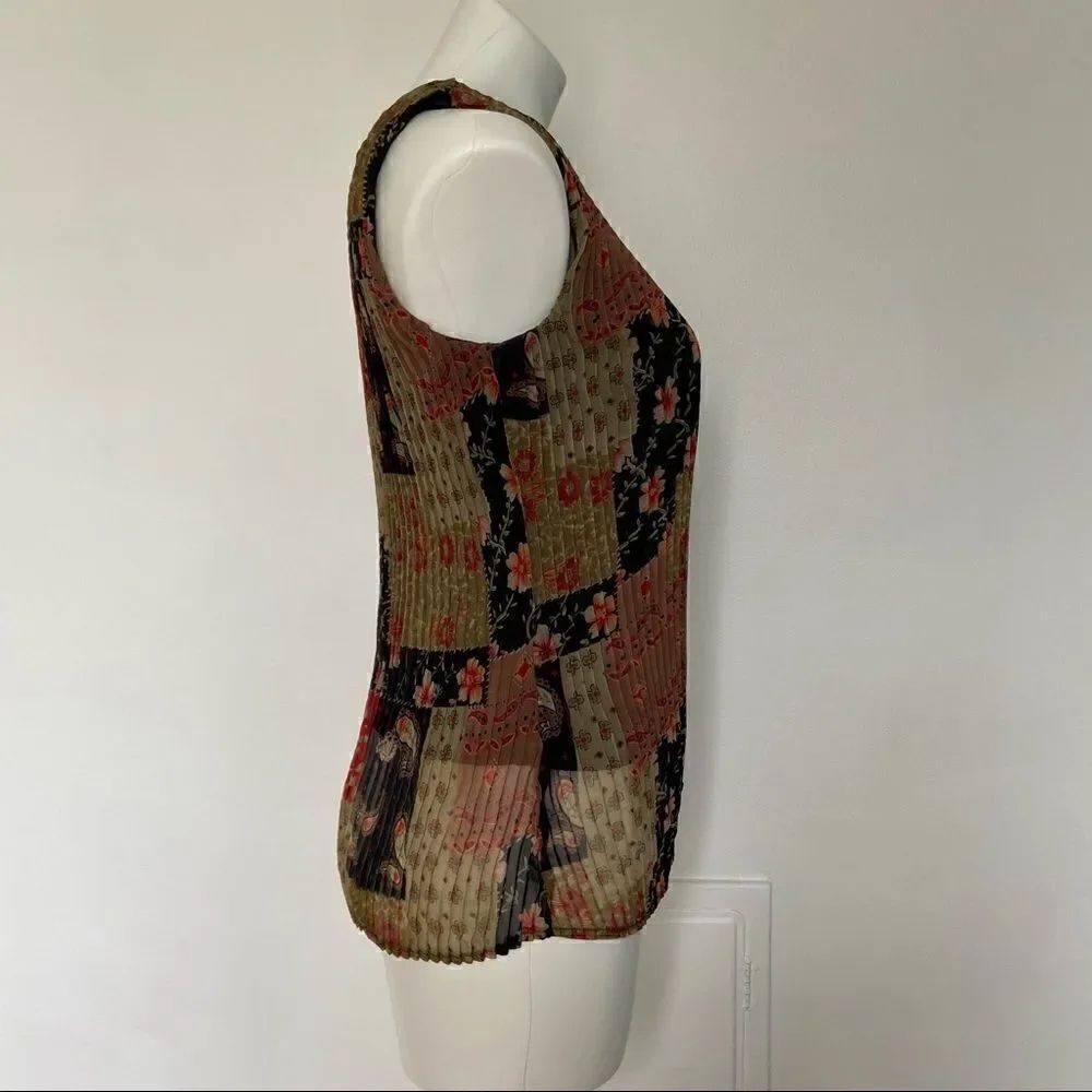 Y2K Pleated Mesh Texture Patchwork Tank top - Picture 5 of 8